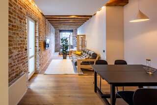 Апартаменты OnLviv Apartments 18 Rynok Square (14) Львов Апартаменты с 1 спальней-4